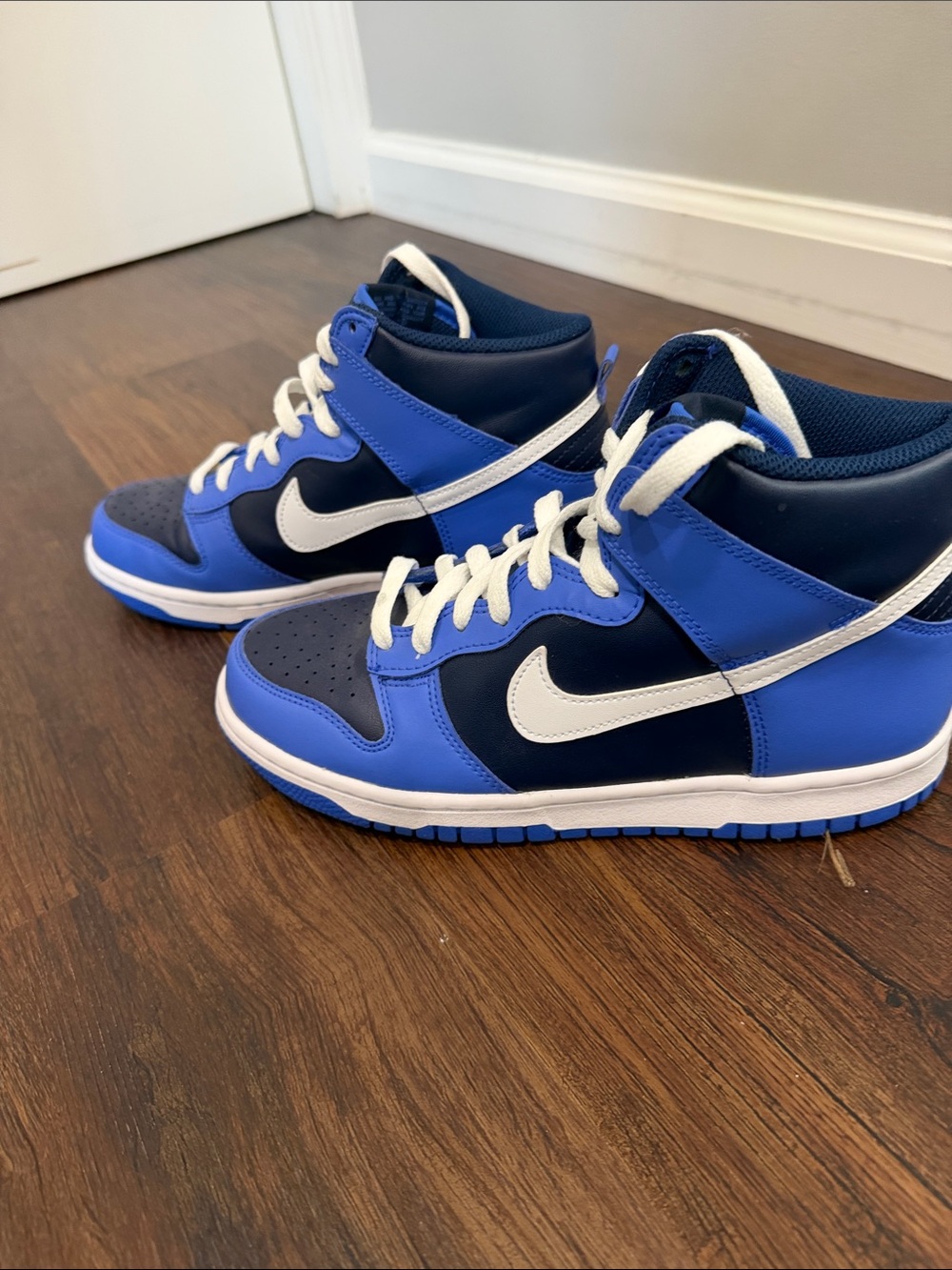 Nike Kids High-Top Sneakers in Blue and White